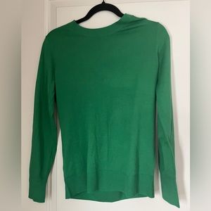 Banana Republic, green women's light-weight long sleeve sweater (size M)